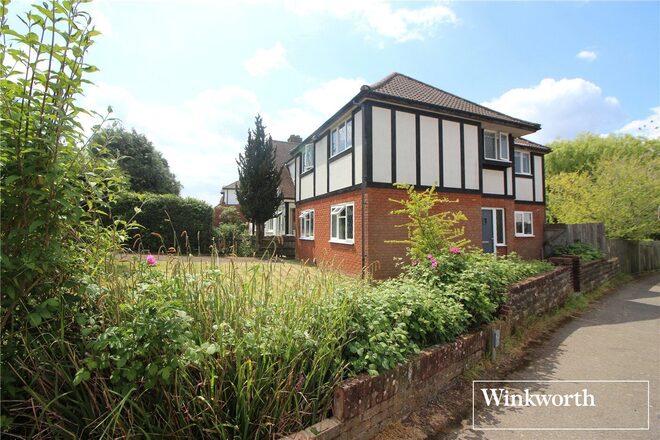 Oakwood Avenue, Hertfordshire, WD6