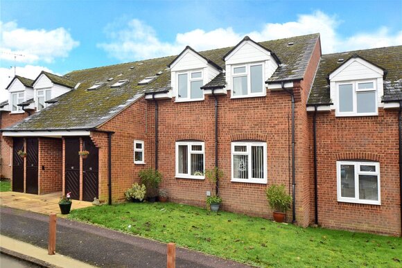 Henbit Close, Surrey, KT20