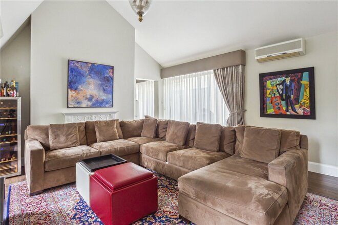 Hillside Park, Ascot, SL5