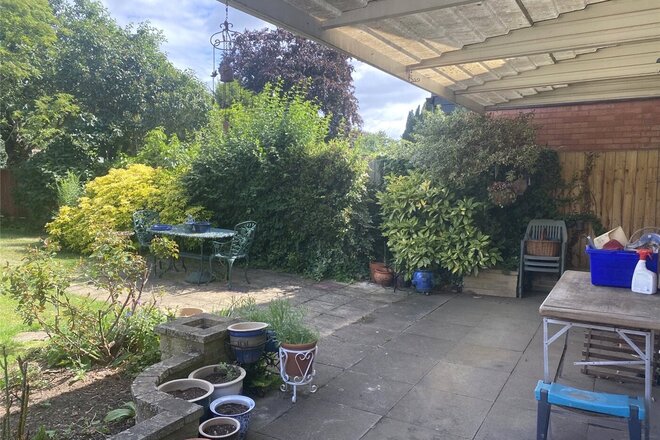 Rushmere Avenue, Northampton, NN1