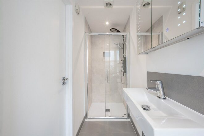 Saltram Crescent, London, W9