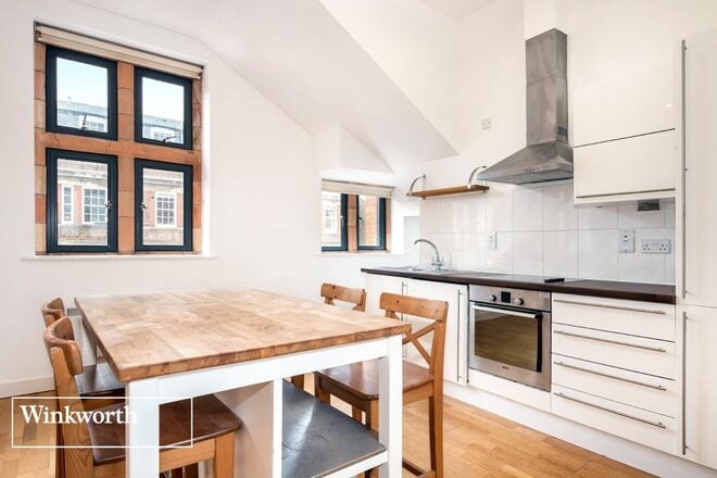 Palmeira Yard, Hove, BN3