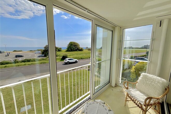Wharncliffe Road, Dorset, BH23