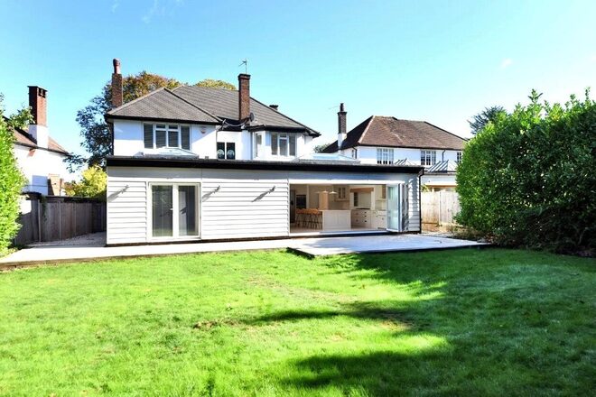 Fiddicroft Avenue, Surrey, SM7