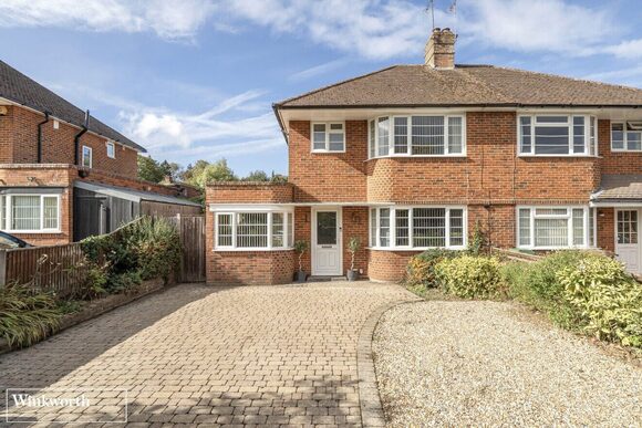 Eastfield Avenue, Hampshire, RG21