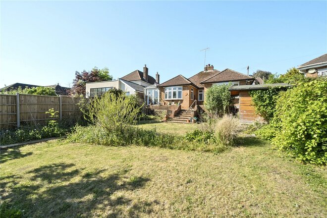 Larkfield Road, Surrey, GU9