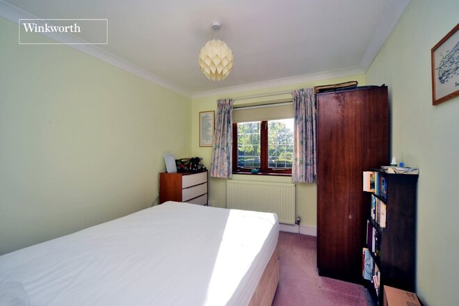 Warren Avenue, Sutton, SM2