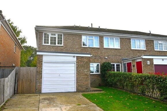 McCarthy Way, Wokingham, RG40
