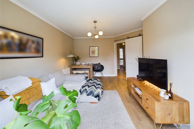 Walmers Court, Surbiton, KT5