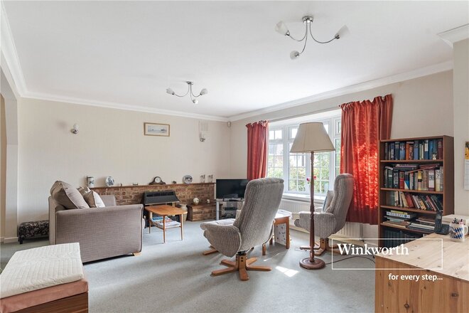 Sunnylands Avenue, Dorset, BH6