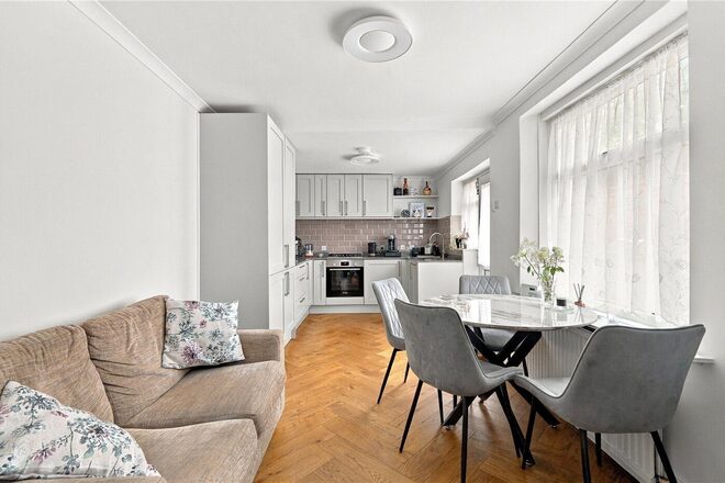 Lothair Road North, London, N4