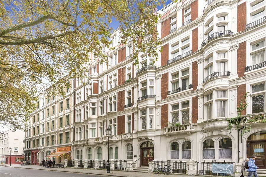 Gt Russell Mansions