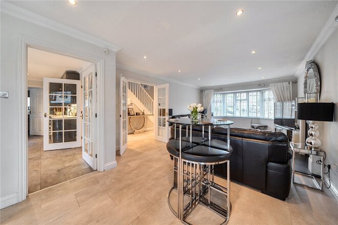 Crosier Close, Blackheath, SE3