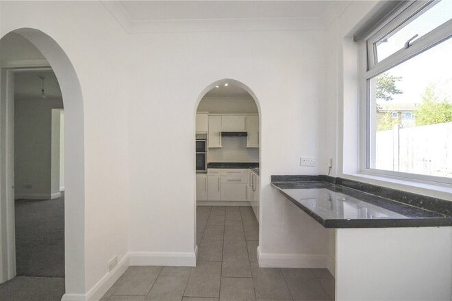 Warwick Road, Essex, SS6