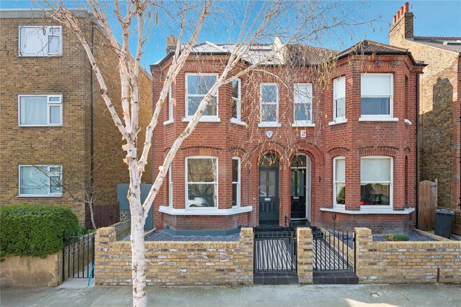 Selsdon Road, London, SE27