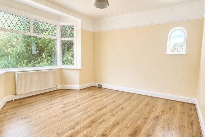 Mays Lane, Barnet, EN5