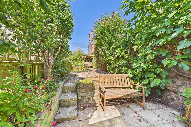 Castle Street, Devon, EX16