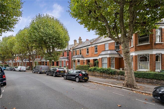 Stapleton Hall Road, London, N4