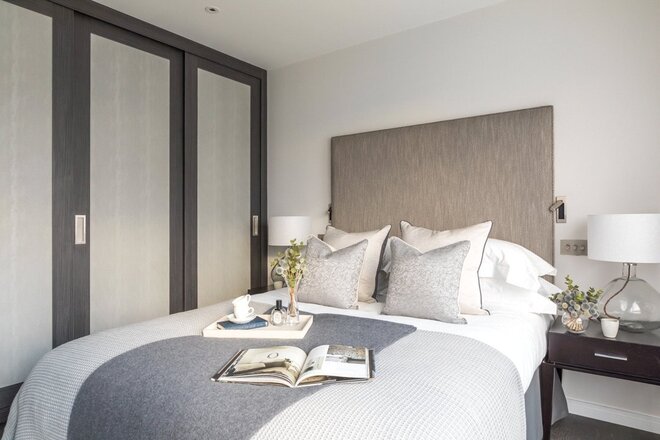 Dee Road, Richmond, TW9