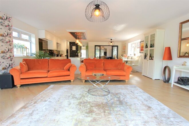 Trinity Road, Essex, SS6