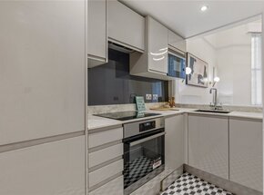 De Vere Gardens, Kensington, W8