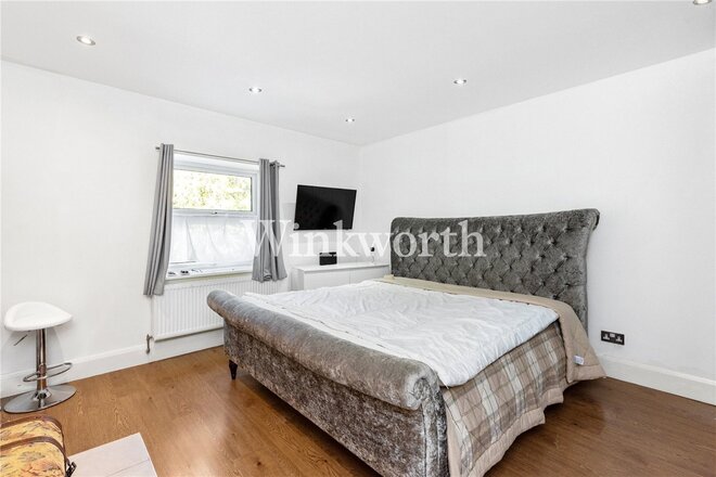 Woodland Road, London, N11