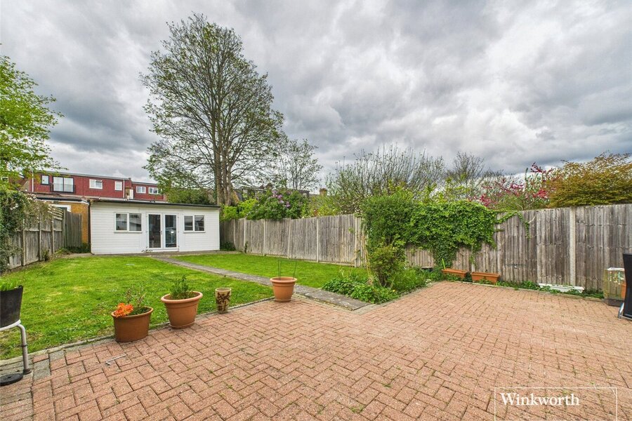 Garden/Outhouse