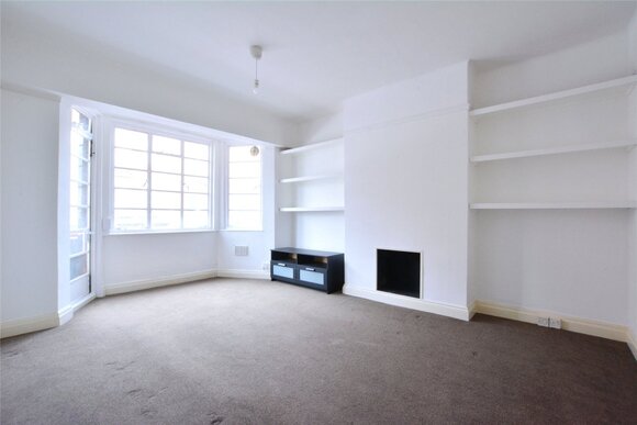 Selwyn Court, London, SE3