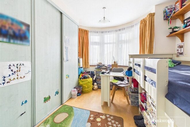 Grove Crescent, London, NW9