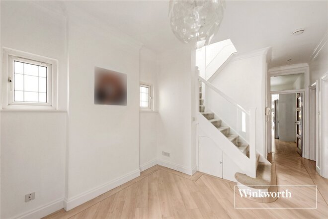 Fitzalan Road, London, N3