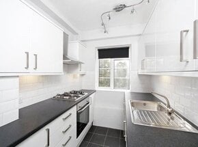 Chiswick Village, Chiswick, W4