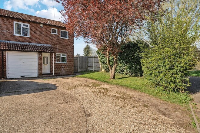 Walton Way, Berkshire, RG14