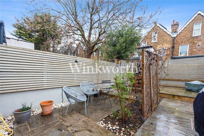 La Rose Lane, London, N15