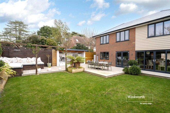 Hynesbury Road, Christchurch, BH23
