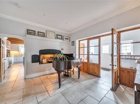 Tanners Lane, Salisbury, SP3