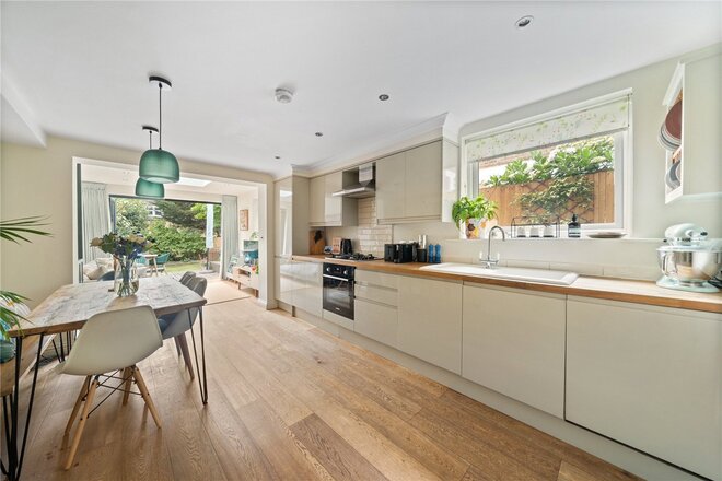 St Julians Farm Road, London, SE27
