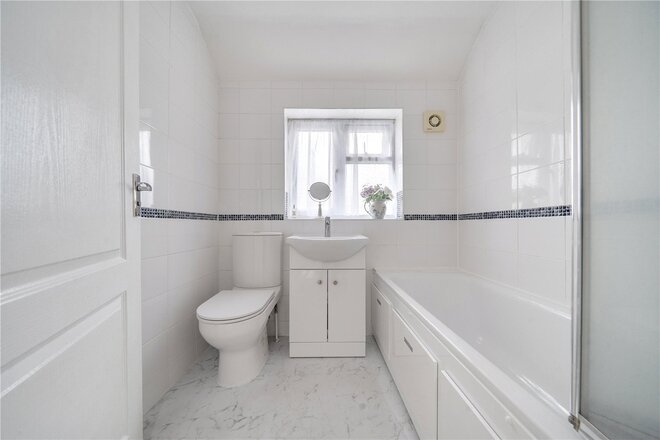Ryle Road, Surrey, GU9