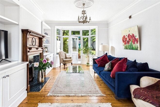 Upper Tulse Hill, London, SW2