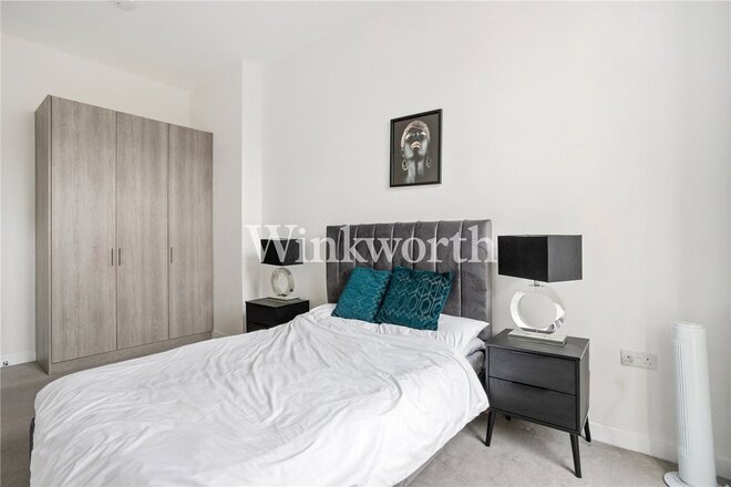 Frobisher Road, London, N8