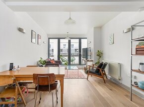 Gillett Place, London, N16