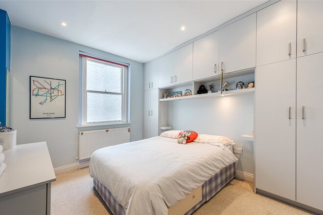 Sussex Street, London, SW1V
