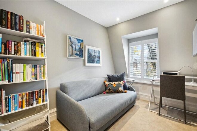 Easterby Villas, Barnes, SW13