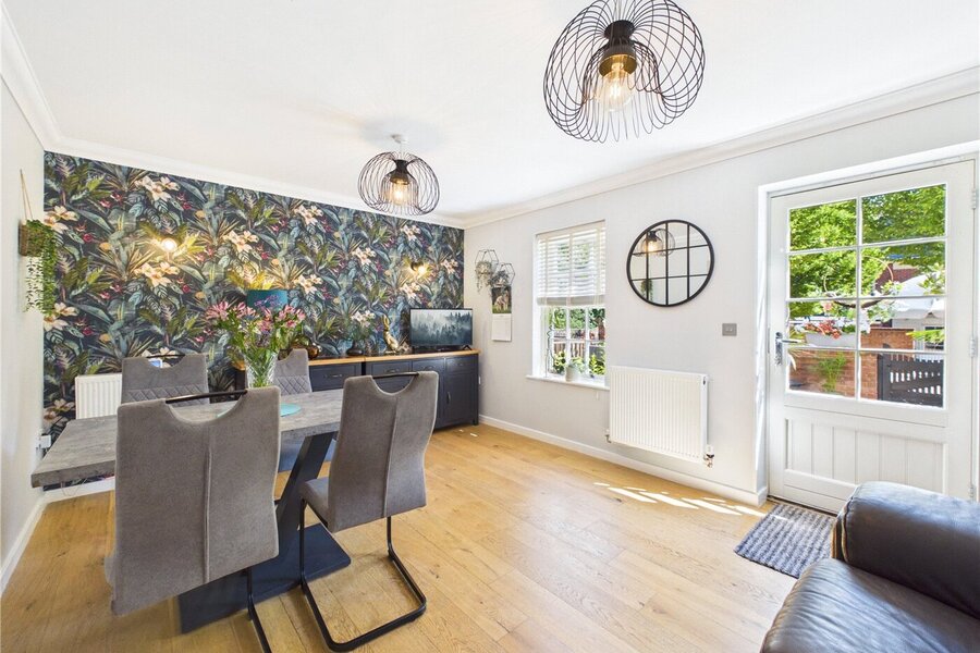 Sitting/Dining Room