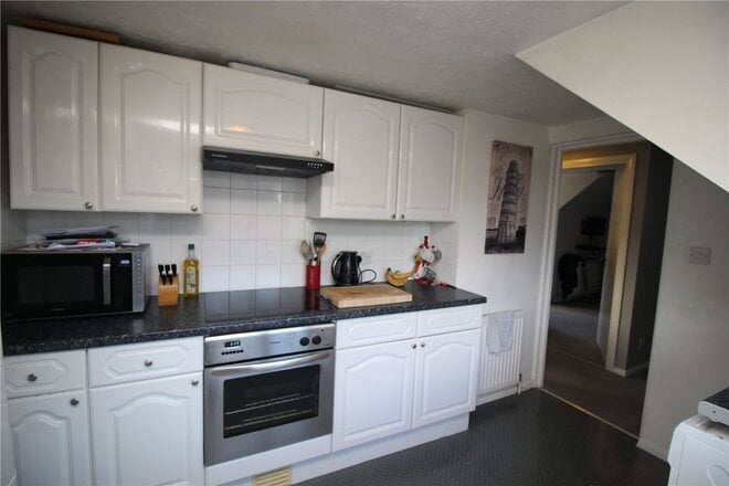 Mayfield Avenue, Essex, SS2
