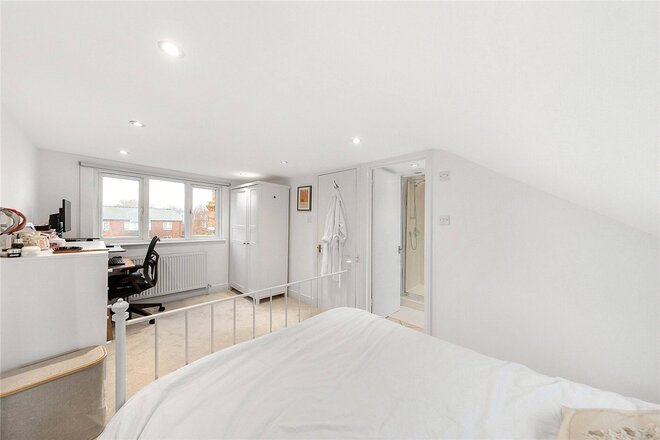 Oxford Gardens, Chiswick, W4