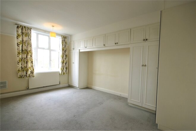 Gloucester Court, Richmond, TW9