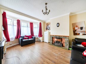 Sundial Avenue, London, SE25