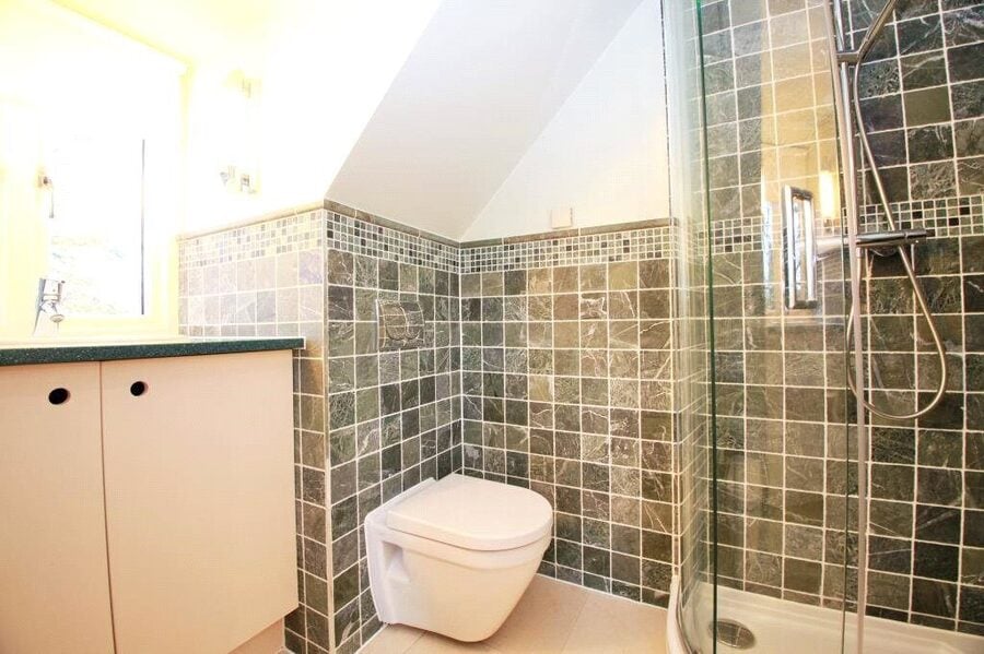 Ensuite