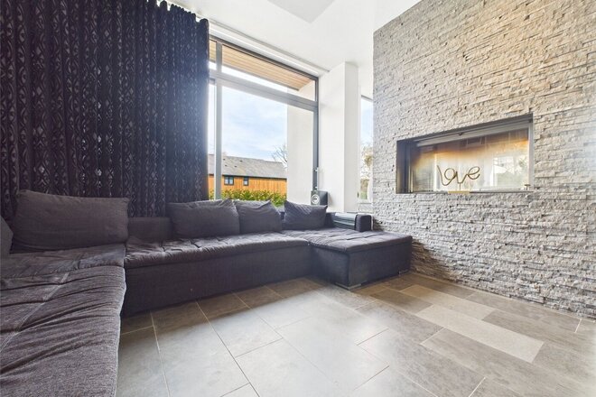 Ashford Hill Road, Thatcham, RG19