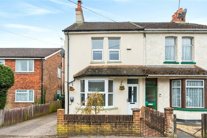Oxenden Road, Farnham, GU10